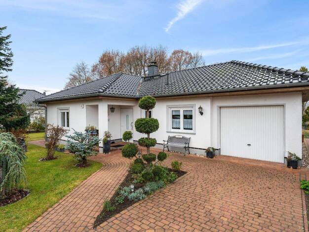 Bungalow zum Kauf 369.000 € 3 Zimmer 113,3 m² 570 m² Grundstück frei ab 28.02.2026 Hangelsberg Grünheide (Mark) 15537