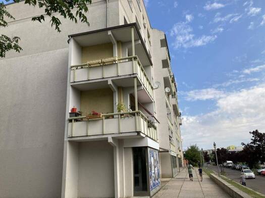 Laden zur Miete 560 € 2 Zimmer 79,3 m² Verkaufsfläche Gustav-Staude-Straße 7a Silberhöhe Halle (Saale) 06132