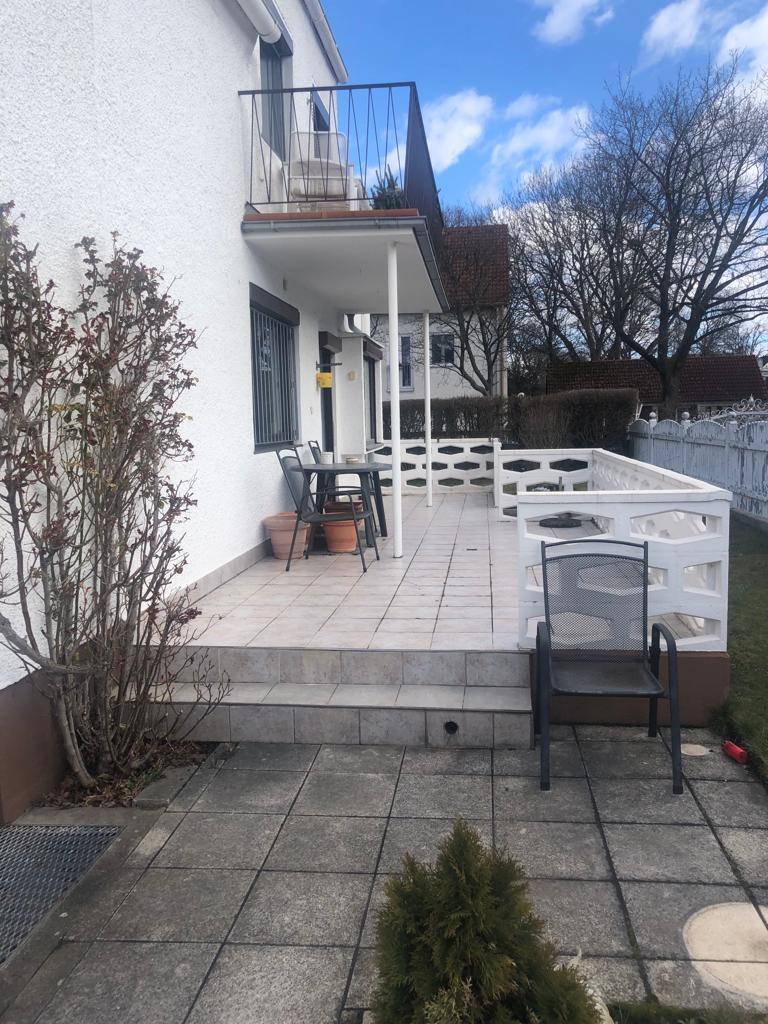 Mehrfamilienhaus zum Kauf 1.299.000 € 6 Zimmer 213,4 m²<br/>Wohnfläche 614 m²<br/>Grundstück Aubing-Süd München 81243