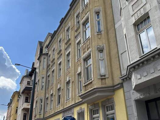 Wohnung zur Miete 589 € 4 Zimmer 98,3 m² 3. Geschoss Bernsdorfer Straße 90 Bernsdorf Chemnitz 09126