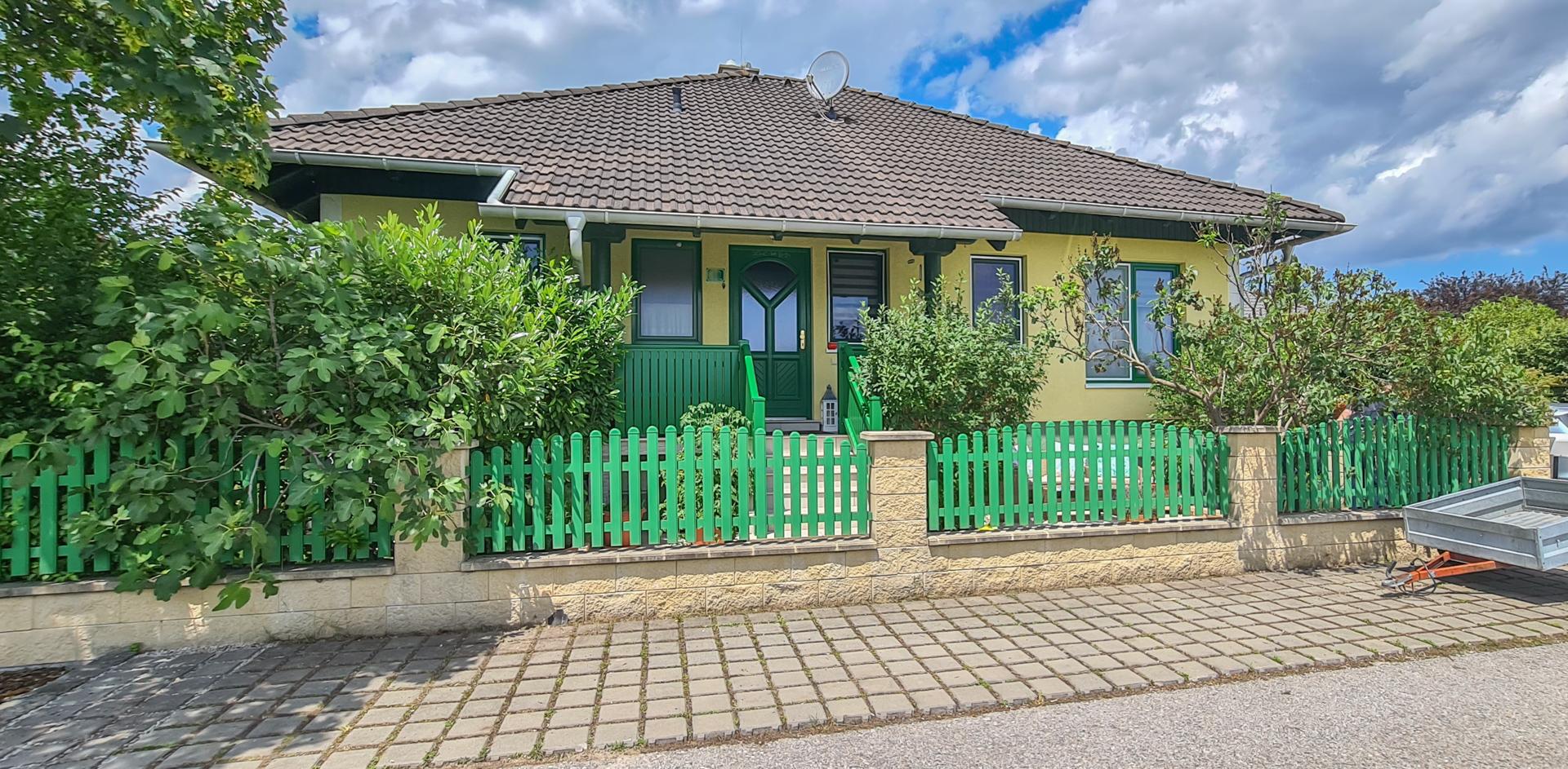 Einfamilienhaus zum Kauf 449.000 € 4 Zimmer 100 m²<br/>Wohnfläche 647 m²<br/>Grundstück Weikersdorf am Steinfelde 2722