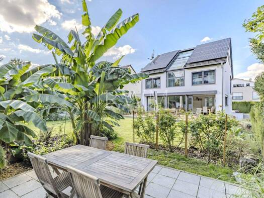 Villa zum Kauf 3.190.000 € 8 Zimmer 343 m² 623 m² Grundstück frei ab 01.01.2026 Feuerbach Stuttgart 70192