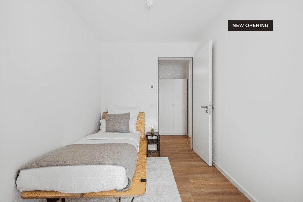 Wohnung zur Miete Wohnen auf Zeit 900 € 3 Zimmer 10,2 m²<br/>Wohnfläche 04.02.2025<br/>Verfügbarkeit Lisa-Fittko-Straße 5 Moabit Berlin 10557