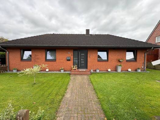 Einfamilienhaus zum Kauf provisionsfrei 290.000 € 4 Zimmer 95 m² 583 m² Grundstück Königsberger Straße 5 Leck Leck 25917