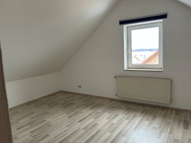 Wohnung zur Miete 840 € 5 Zimmer 120 m² 2. Geschoss frei ab sofort Iltisweg 5 Haimbach Fulda 36041