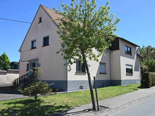 Mehrfamilienhaus zum Kauf 330.000 € 10 Zimmer 240 m² 822 m² Grundstück Maifeldstraße 6 Naunheim 56753