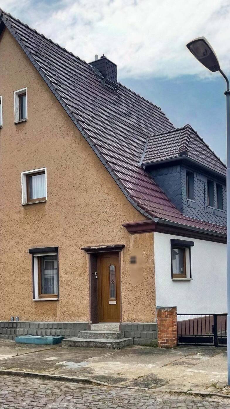 Doppelhaushälfte zum Kauf 84.500 € 3 Zimmer 90 m² 304 m² Grundstück Bernburg Bernburg 06406