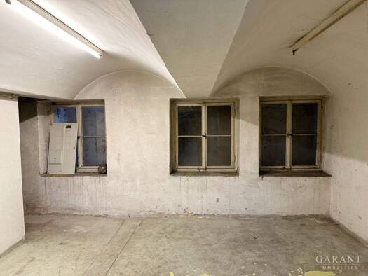 Lagerhalle zur Miete 110 € 16 m² Lagerfläche Süd Stuttgart 70180