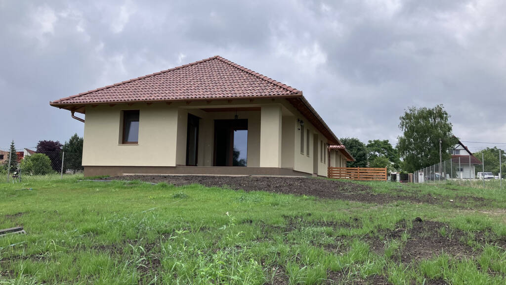 Einfamilienhaus zum Kauf 277.000 € 4 Zimmer 106 m² 700 m² Grundstück frei ab sofort Zamárdi 8621