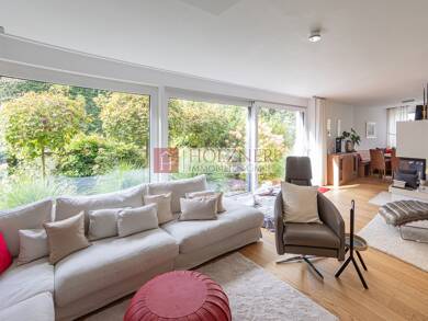 Haus zum Kauf 1.980.000 € 10 Zimmer 332,4 m² 744 m² Grundstück Peter u. Paul Landshut / Moniberg 84028