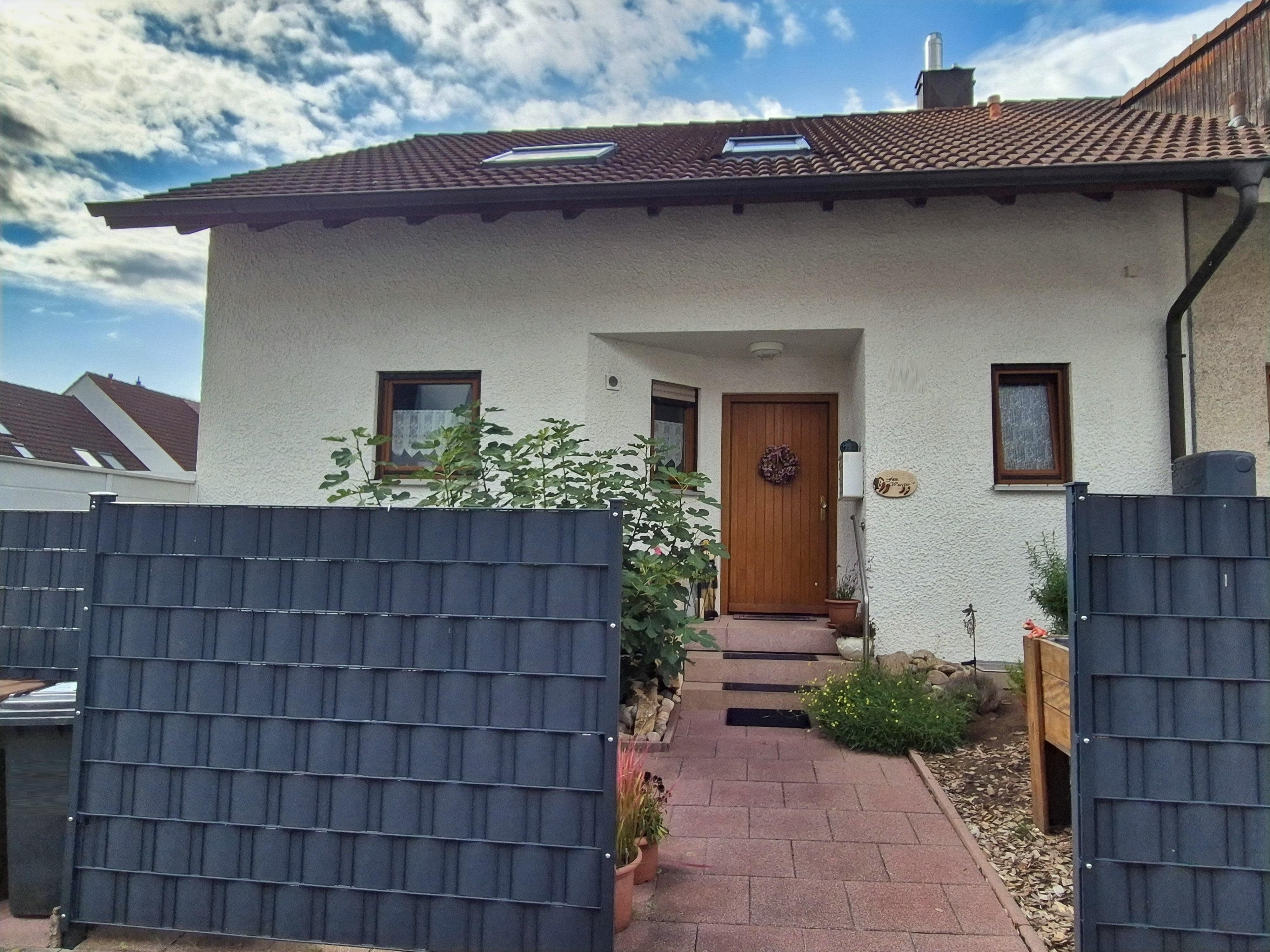 Einfamilienhaus zum Kauf 577.000 € 4 Zimmer 110 m²<br/>Wohnfläche 186 m²<br/>Grundstück Ditzingen Ditzingen 71254