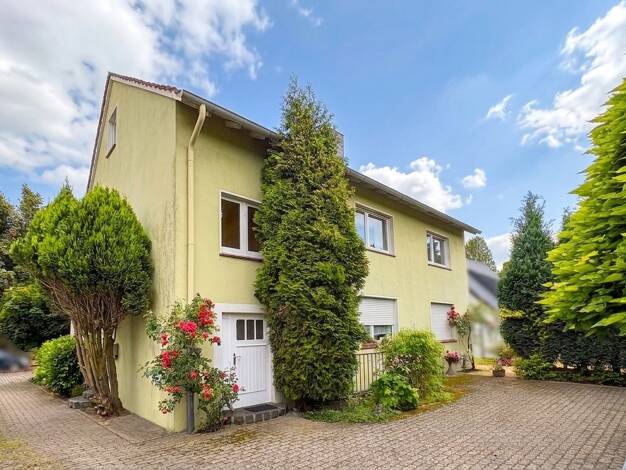 Mehrfamilienhaus zum Kauf 409.000 € 7 Zimmer 210 m² 713 m² Grundstück Innenstadt Ahlen 59229