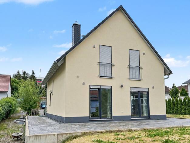 Einfamilienhaus zum Kauf 380.000 € 4 Zimmer 121 m² 812 m² Grundstück Freiberg 09599