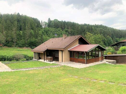 Einfamilienhaus zum Kauf 275.000 € 4 Zimmer 103 m² 1.119 m² Grundstück Haßbach 2831