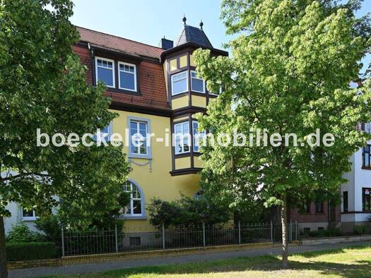 Mehrfamilienhaus zum Kauf als Kapitalanlage geeignet 430.000 € 9 Zimmer 272,7 m² 481 m² Grundstück Naumburg Naumburg (Saale) 06618