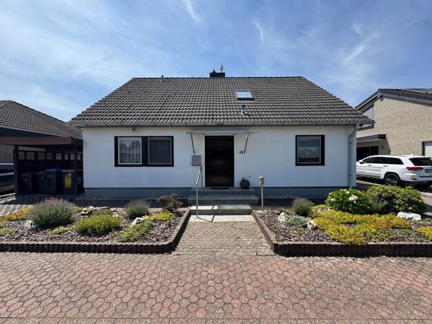Einfamilienhaus zum Kauf 338.000 € 5 Zimmer 162 m² 574 m² Grundstück Auestr. 14 Niederzier Niederzier 52382