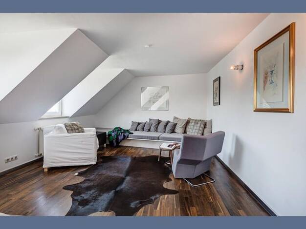 Wohnung zur Miete auf Zeit 2.850 € 2,5 Zimmer 90 m² Maxvorstadt München 80333