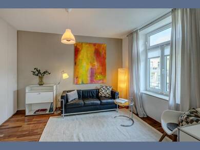 Wohnung zur Miete Wohnen auf Zeit 1.850 € 1,5 Zimmer 38 m² frei ab 01.10.2025 München 80634