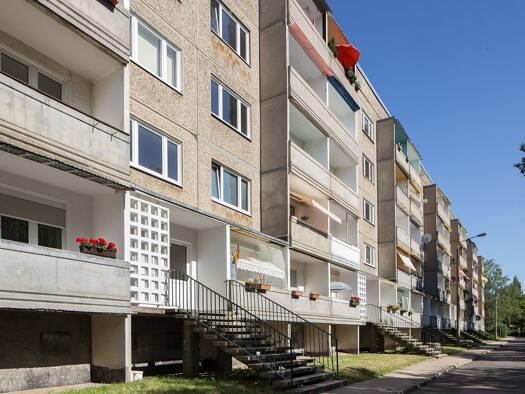 Wohnung zur Miete 394 € 3 Zimmer 60,5 m² 5. Geschoss Ingolstädter Straße 15 Südstadt Halle 06128