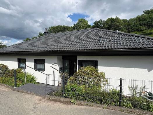 Einfamilienhaus zum Kauf 339.000 € 5 Zimmer 178 m² 804 m² Grundstück Böddinghausen Plettenberg 58840