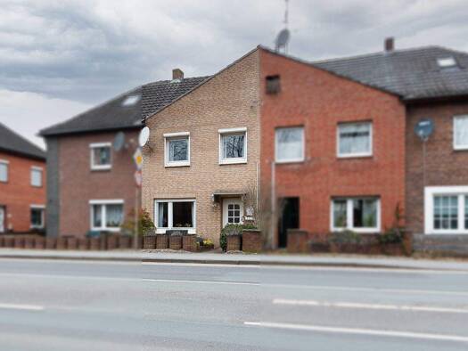 Reihenmittelhaus zum Kauf 159.500 € 4 Zimmer 102,4 m² 218 m² Grundstück Elten Emmerich am Rhein 46446