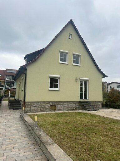 Einfamilienhaus zur Miete 1.690 € 6 Zimmer 156 m² 460 m² Grundstück frei ab sofort Schulring 19 Eibelstadt 97246