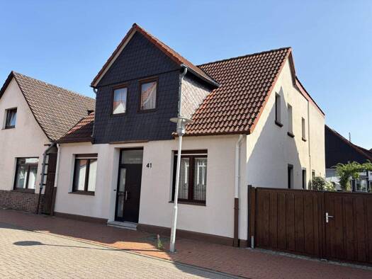 Stadthaus zum Kauf 285.000 € 5 Zimmer 110 m² 175 m² Grundstück Burgdorf 31303