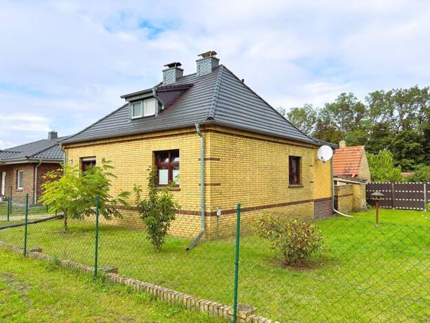 Einfamilienhaus zum Kauf 215.000 € 5 Zimmer 80 m² 1.277 m² Grundstück Annahütte 01994