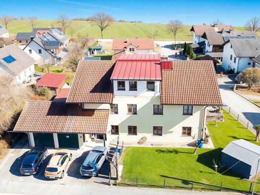 Mehrfamilienhaus zum Kauf provisionsfrei 849.000 € 13 Zimmer 290 m² 970 m² Grundstück frei ab 01.01.2027 Kirchheim Tittmoning 84529