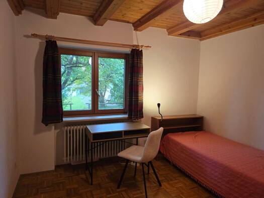 WG-Zimmer zur Miete 370 € 16 m² Geschoss 1/2 frei ab 01.10.2026 Bichl Bichl 83673