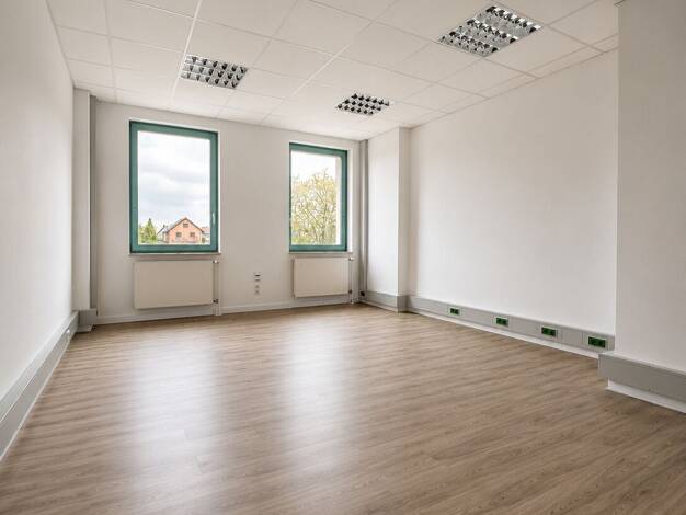 Bürofläche zur Miete 27 € 40 m² Bürofläche teilbar ab 10 m² Straße am Flugplatz 6a Johannisthal Berlin 12487