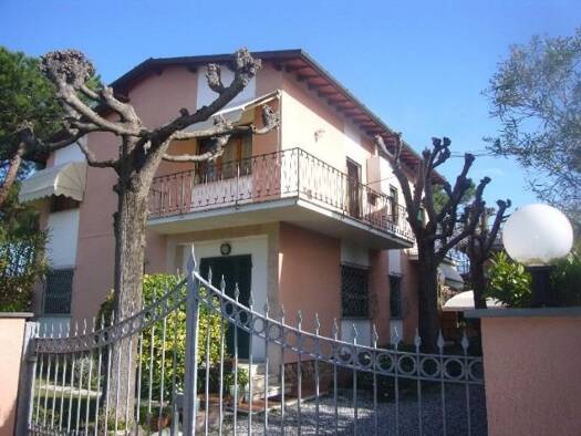 Villa zum Kauf 1.750.000 € 16 Zimmer 230 m² 565 m² Grundstück Forte dei Marmi