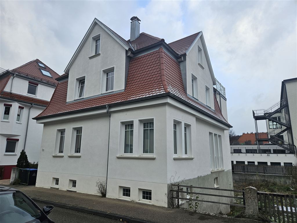 Stadthaus zum Kauf 520.000 € 7 Zimmer 220 m²<br/>Wohnfläche 452 m²<br/>Grundstück 01.04.2025<br/>Verfügbarkeit Kern Heidenheim an der Brenz 89522