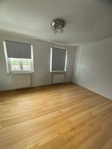 Mehrfamilienhaus zur Miete 8.400 € 9 Zimmer 200 m² frei ab 15.07.2025 Stadtmitte Neu-Ulm 89231