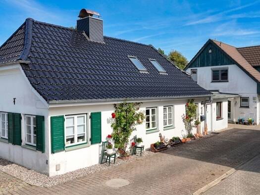 Einfamilienhaus zum Kauf 569.000 € 7 Zimmer 282 m² 1.717 m² Grundstück Friedrichskoog 25718