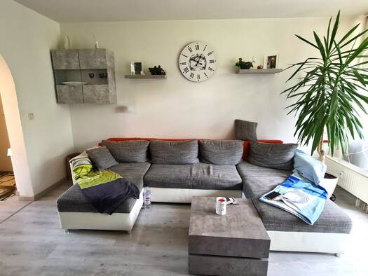 Wohnung zum Kauf 75.000 € 3 Zimmer 66,5 m² 1. Geschoss Reusa Plauen 08529