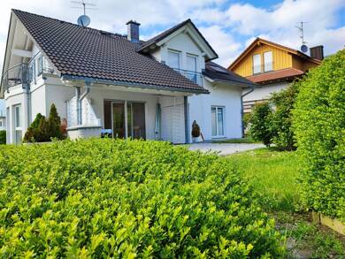 Haus zur Miete 3.000 € 8 Zimmer 252 m² 660 m² Grundstück Bamlach Bad Bellingen 79415