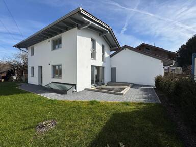 Haus zur Miete 2.300 € 6 Zimmer 144 m² 400 m² Grundstück Stephanskirchen 83071