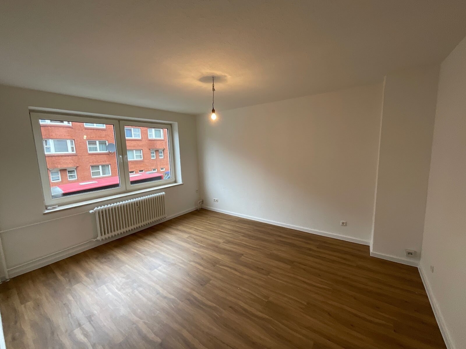 Wohnung zur Miete 370 € 1 Zimmer 32,3 m²<br/>Wohnfläche 1.<br/>Geschoss 16.12.2024<br/>Verfügbarkeit Schulstraße 3 Gaarden - Ost Bezirk 2 Kiel 24143