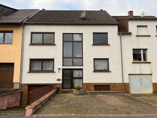 Einfamilienhaus zum Kauf 185.000 € 6 Zimmer 150,9 m² 720 m² Grundstück Lauterbach Völklingen 66333