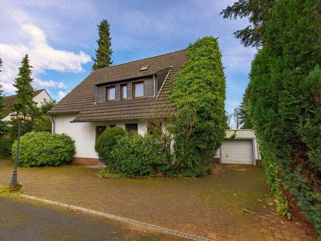 Einfamilienhaus zum Kauf 720.000 € 7 Zimmer 180 m² 2.866 m² Grundstück Hülsdonk Moers 47441