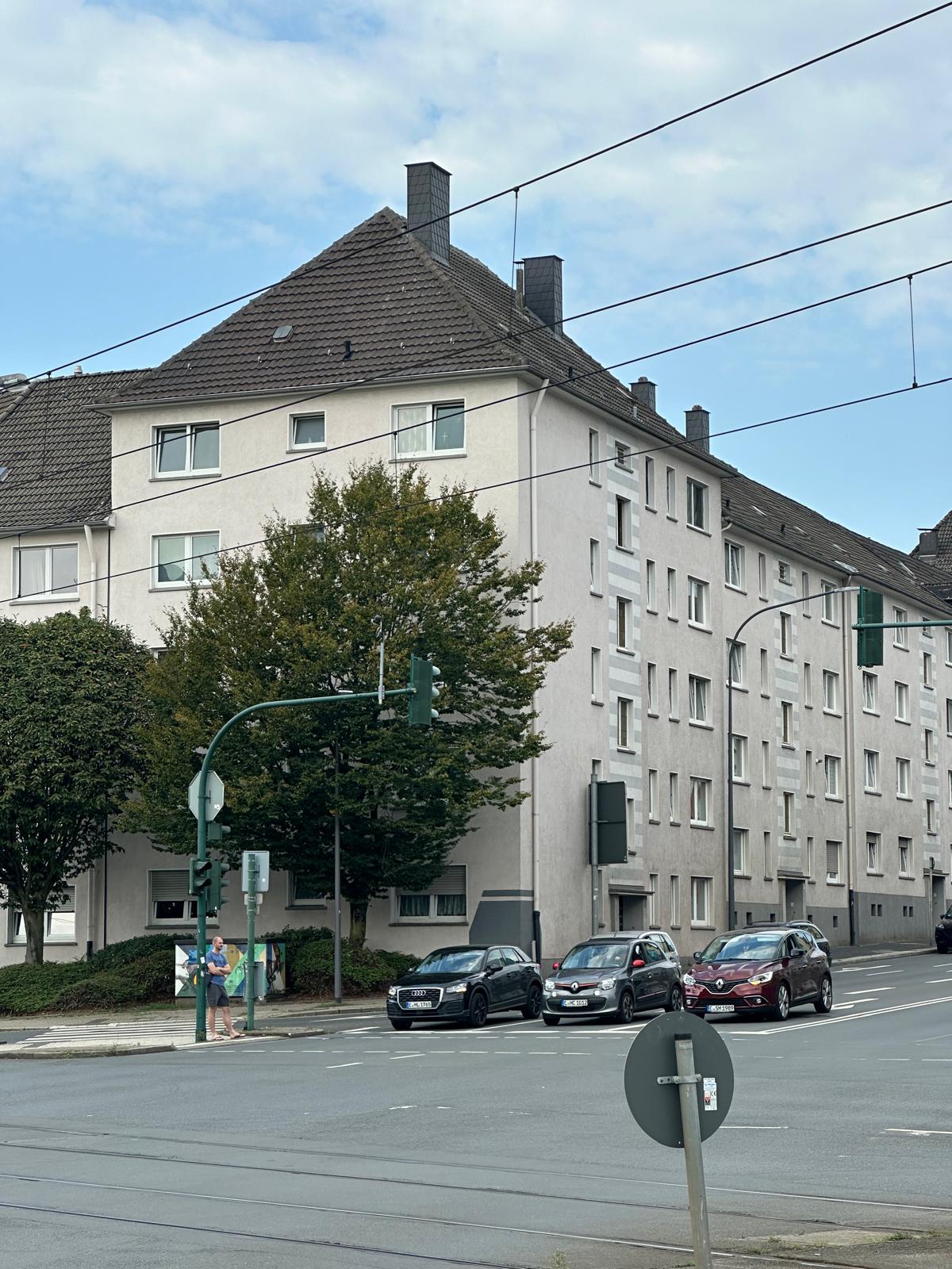 Wohnung zur Miete 655 € 3 Zimmer 72,3 m²<br/>Wohnfläche 4.<br/>Geschoss ab sofort<br/>Verfügbarkeit Kaulbachstraße 3 Holsterhausen Essen 45147