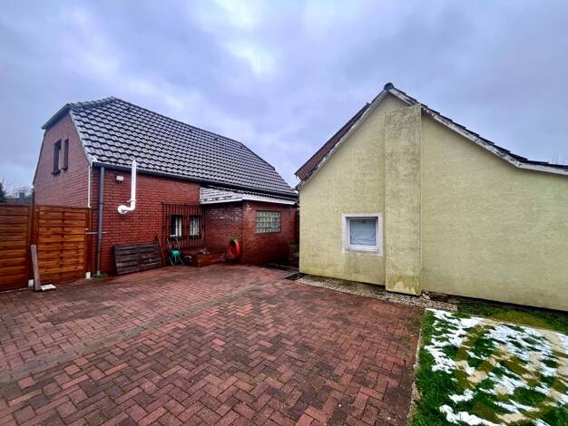 Einfamilienhaus zum Kauf 195.000 € 4 Zimmer 106 m² 439 m² Grundstück Repelen Moers 47445