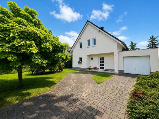 Einfamilienhaus zum Kauf 460.000 € 3,5 Zimmer 100 m² 679 m² Grundstück Burghausen-Rückmarsdorf Alt-West 04178