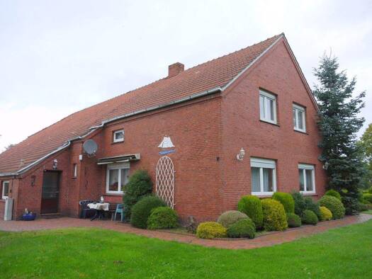 Einfamilienhaus zum Kauf 269.000 € 4 Zimmer 130,6 m² 1.834 m² Grundstück Schirum Aurich 26605