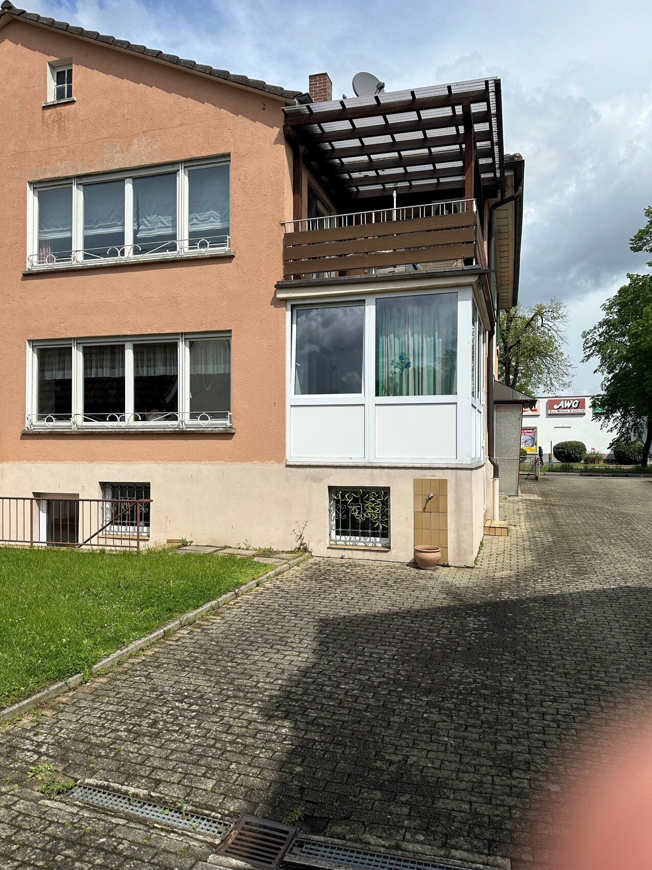 Mehrfamilienhaus zum Kauf 585.000 € 8 Zimmer 216 m²<br/>Wohnfläche 692 m²<br/>Grundstück Heitersheim Heitersheim 79423