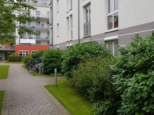 Wohnung zur Miete 1.350 € 3 Zimmer 68 m² 1. Geschoss frei ab 15.04.2026 Freischützstr. 52 Bogenhausen München 81927