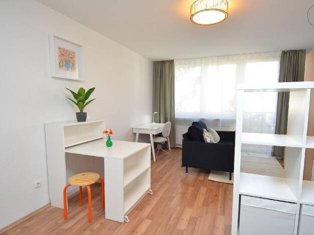 Studio zur Miete 950 € 1 Zimmer 37 m² 1. Geschoss frei ab 15.04.2026 Innenstadt Augsburg 86152