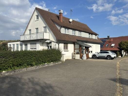 Haus zum Kauf 235.000 € 11 Zimmer 184,2 m² 1.316 m² Grundstück Lauackerstraße 26 Zillhausen Balingen 72336
