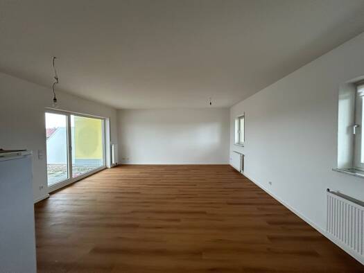 Wohnung zur Miete 575 € 2 Zimmer 81,7 m² Geschoss 4/4 frei ab sofort Genthin Genthin 39307